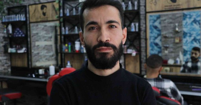 Tıraş olurken kalp krizi geçirdi