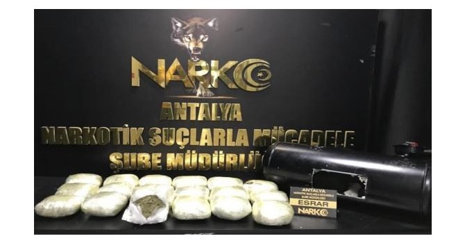 LPG tankına gizlenen 10 kilo 450 gram esrarı, dedektör köpek buldu