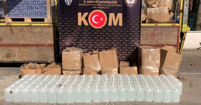 Mersin’de 5.5 ton sahte içki ele geçirildi