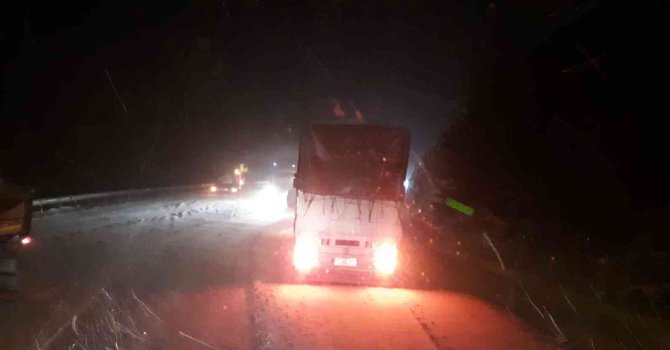 Antalya-Konya karayolunda kar yağışı