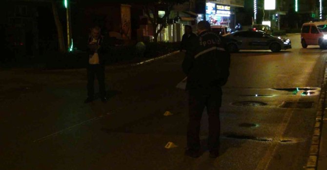 Boşandığı eşinin kocasını öldürdü, öz oğlunu yaraladı