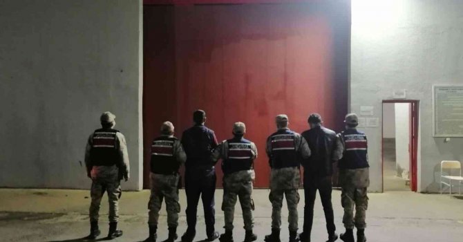 Gaziantep’ten Hatay’a uyuşturucu sevkiyatına jandarma engeli