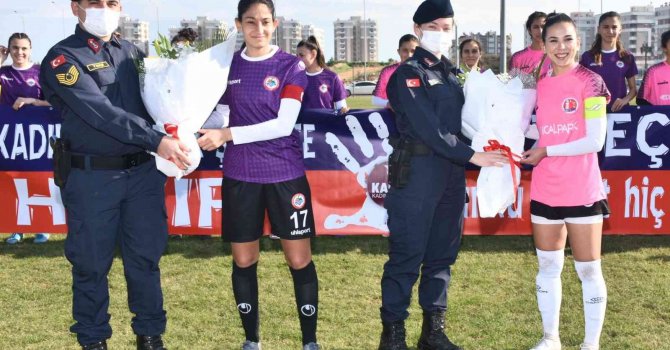 KADES uygulamasının hayat kurtarıcı olduğuna dikkat çeken jandarma personelinin duyarlılığı takdir topladı