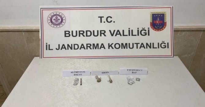 Burdur’a uyuşturucu getiren iki şüpheli yakalandı