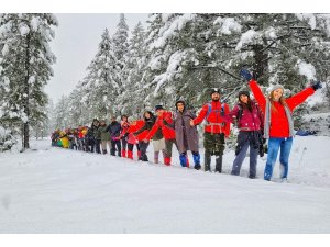 Doğaseverler kar yürüyüşünde buluştu