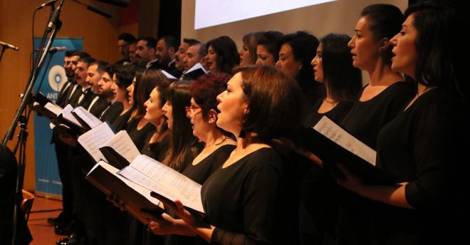 İsmail Dede Efendi eserleri mest etti