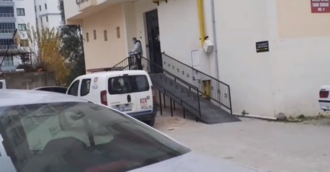Koku üzerine girilen evinde cesedi bulundu