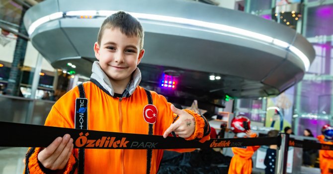 Çocuklar tatilde Özdilek Park'ta