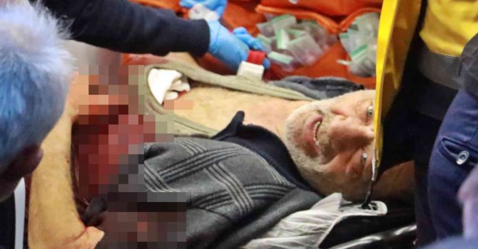 Parktaki çilingir sofrasında kan aktı, şüphelinin yanındaki adamın hareketleri ’pes’ dedirtti