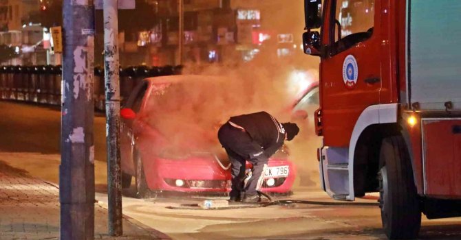 Antalya’da LPG’li otomobil alev alev yandı