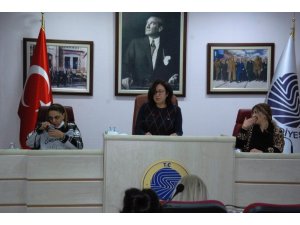 Geçioğlu’nun meclis başkanlığı 10 dakika sürdü