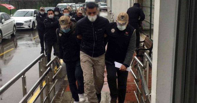 DEAŞ operasyonunda gözaltına alınan 4 zanlı adliyeye sevk edildi