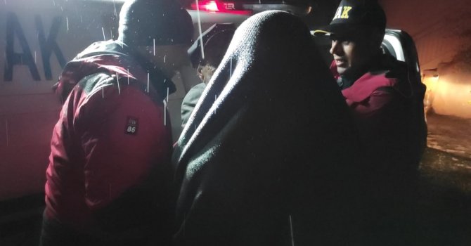 Mantar toplamak için evden çıkan yaşlı adamı jandarma buldu