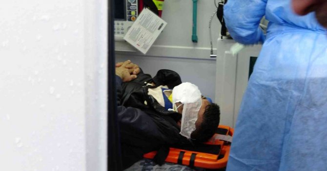 Manavgat’ta kamyon tıra arkadan çarptı: 1 yaralı