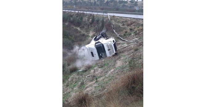 LPG yüklü tanker şarampole uçtu