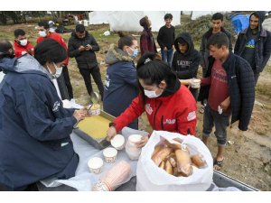 Mevsimlik tarım işçilerinin yaraları sarılıyor