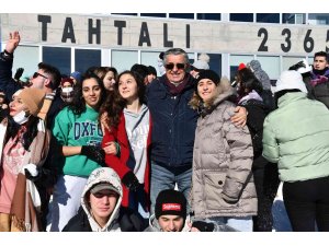 Başkan Topaloğlu, öğrencilerle beraber Tahtalı Dağı’na çıktı