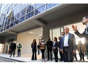 Seçer, Sosyal Yaşam Merkezini inceledi