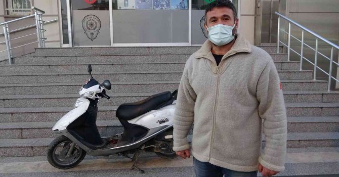 Tanınmamak için saçını, bıyığını kesti ama polisten kaçamadı