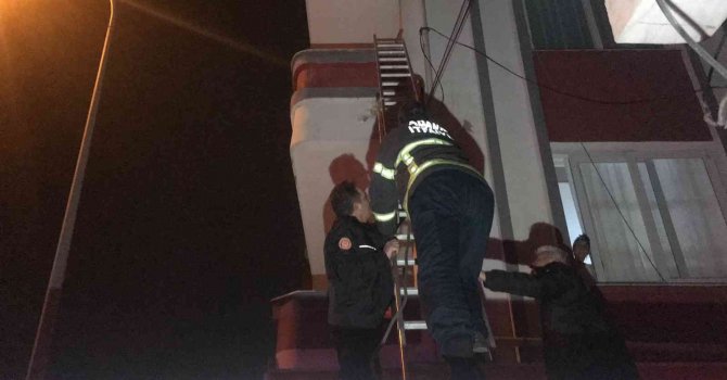 Haber alınamayan kız çocuğu soba başında uyurken bulundu