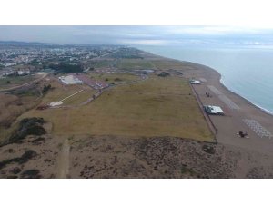 Serik’te vatandaşlardan Boğazkent Halk Plajında yapılan çim çalışmalarına destek