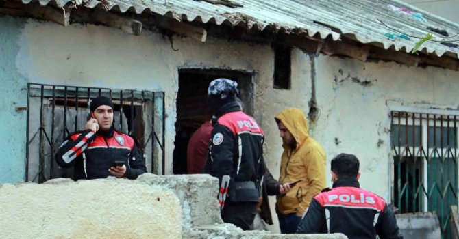 Emekli polise hırsız şoku