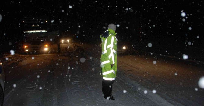 Antalya-Konya karayolu trafiğe kapandı