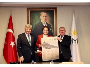 Cami ve belediyeye ait tuvaletlerin pisuvarları kırıldı