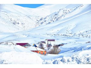 Kahramanmaraş’ta kar manzarası eşsiz güzellikler sunuyor