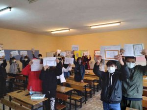 Bozyazı’da karne heyecanı