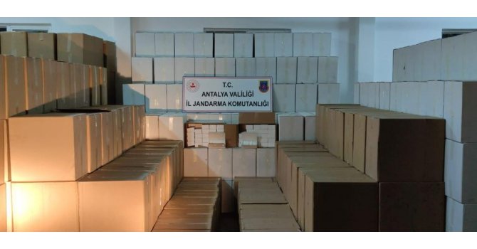 Kontrol noktasında durdurulan tırda 2 milyon TL değerinde makaron bulundu