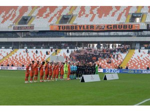 Spor Toto 1. Lig: Adanaspor: 0 - Ankara Keçiörengücü: 1 (İlk yarı)