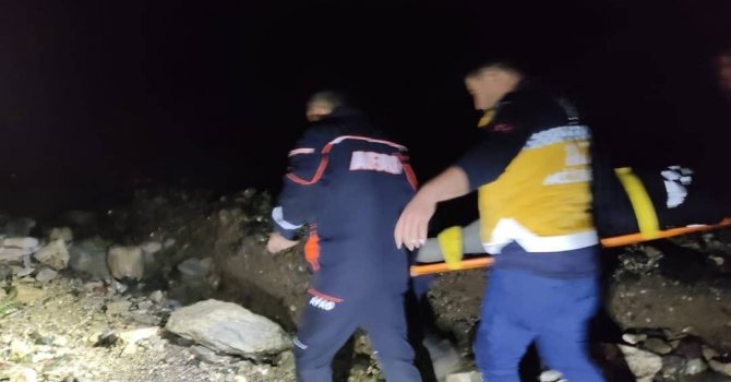 Darp edildikten sonra uçuruma atılan kadının imdadına AFAD yetişti