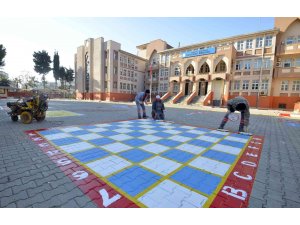 Muratpaşa’da okullar yenileniyor