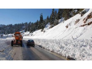 Antalya-Konya karayolu 48 saat sonra trafiğe açıldı