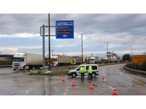 TAG otoyolu Gaziantep yönü trafiğe kapatıldı