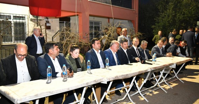 PINARLI’DA MİTİNG HAVASINDA TOPLANTI