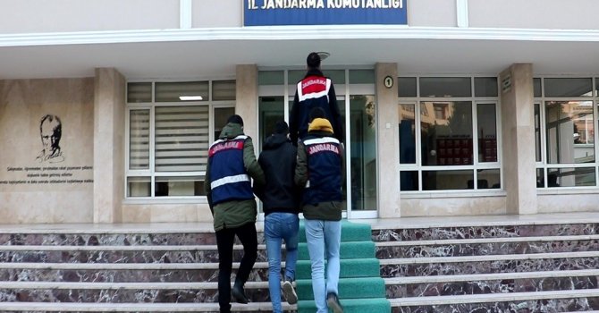 Mersin’de terör operasyonu: 2 gözaltı