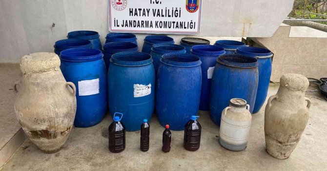 Hatay’da bin 127 litre sahte içki ele geçirildi