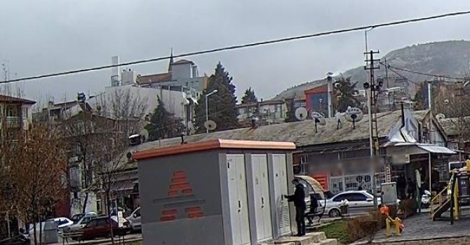 Hırsıza kilit dayanmadı, trafolara ait 283 asma kilidi çaldı