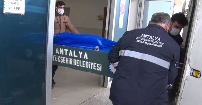 Karbonmonoksit gazından zehirlenen anne ve bebeğin cenazeleri aileye teslim edildi