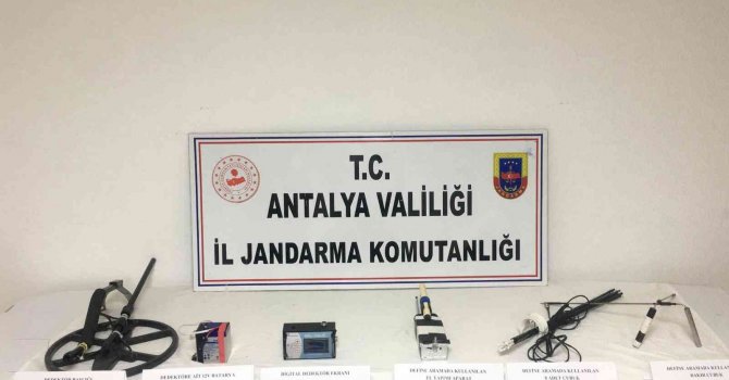 Antalya’da kaçak kazı operasyonu