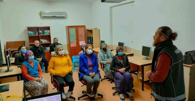 Mersin’de ’En iyi narkotik polisi anne’ eğitimi verildi