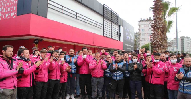Antalya’da Yemek Sepeti Banabi motokuryeleri grevde