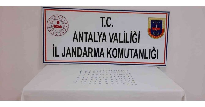 Mersin’den getirdiği uyuşturucuları piyasaya sürmek isterken yakalandı