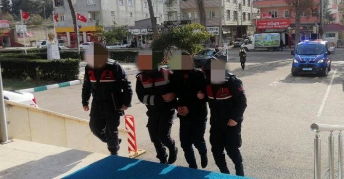 Resmi belgede sahtecilik suçundan gözaltına alınan şahıs tutuklandı