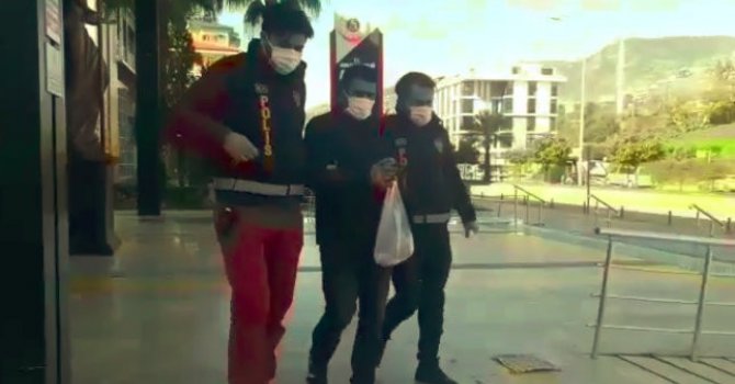 15 dosyadan 13 yıl hapis cezası olan firari Alanya’da yakalandı