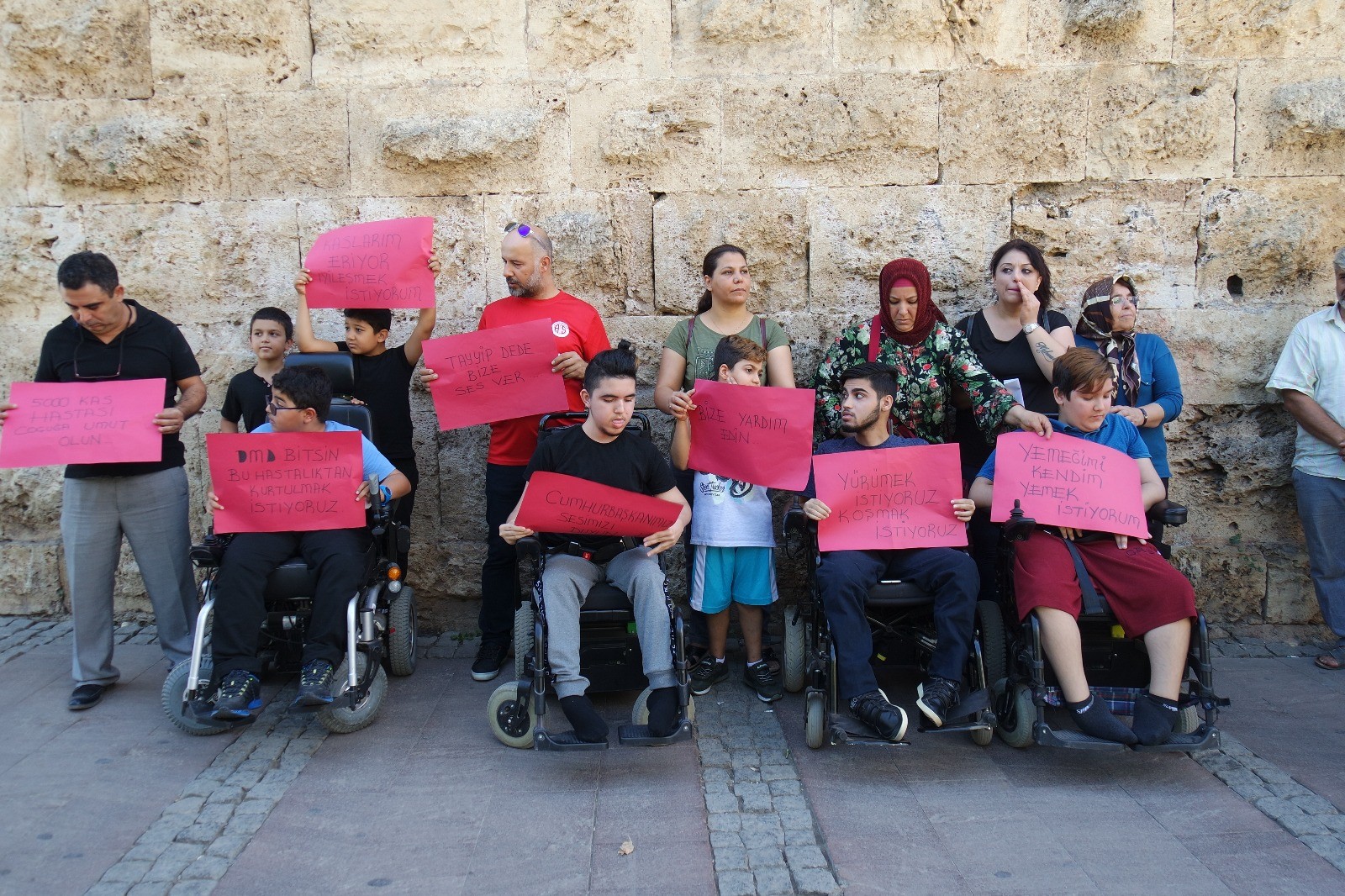 Tayyip Dede Bizi Kurtar