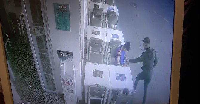 Antalya’da genç anneye çocuğunun yanında kapkaç şoku