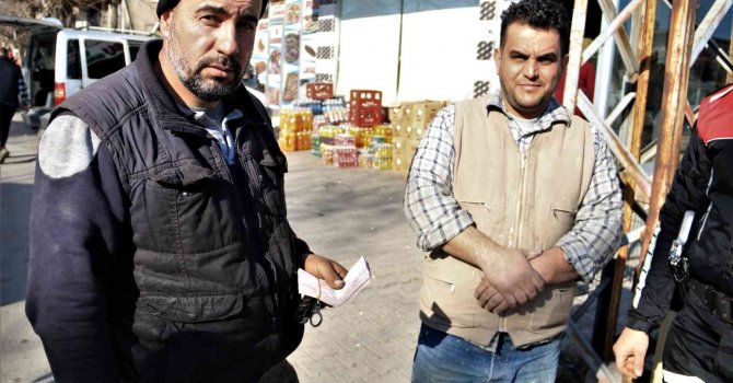 Suriyeli aile dolandırılmaktan son anda kurtuldu